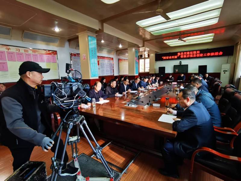 光影铸就品牌传奇——翠屏区极致互动产品宣传视频拍摄